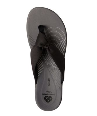 clarks cloudsteppers thong sandals