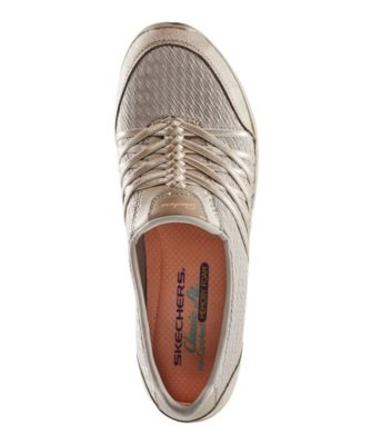 skechers be lite classic fit bungee slip on shoe