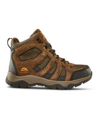 mountain gear boots near me