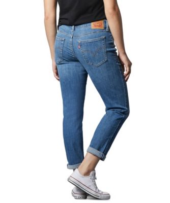 levi's women's new boyfriend jean