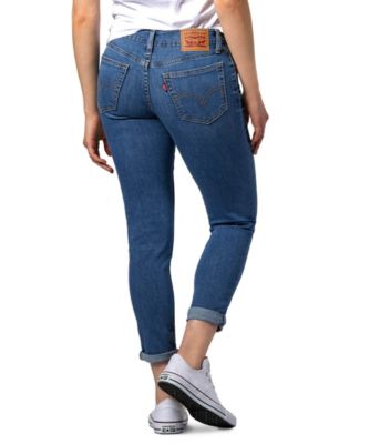 levi's boyfriend jeans