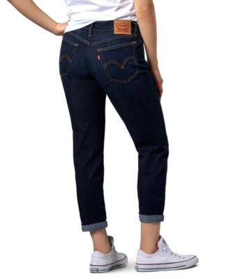 levi's women's boyfriend jeans