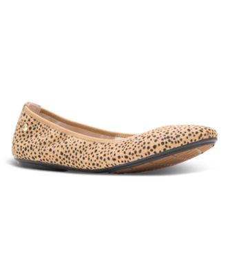 hush puppies chaste ballet flat