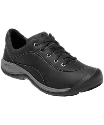 hiking shoes online