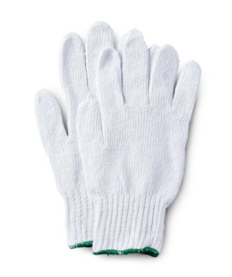 white knit gloves