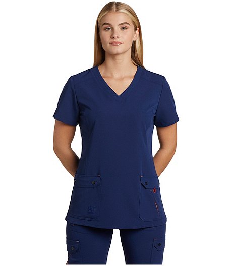 Haut d'uniforme médical extensible avec technologie Viroblock par HeiQ à manches courtes et encolure en V pour femmes
